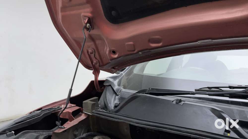Nissan Magnite 1.0 Xv Premium Dual Tone, 2023, Petrol
