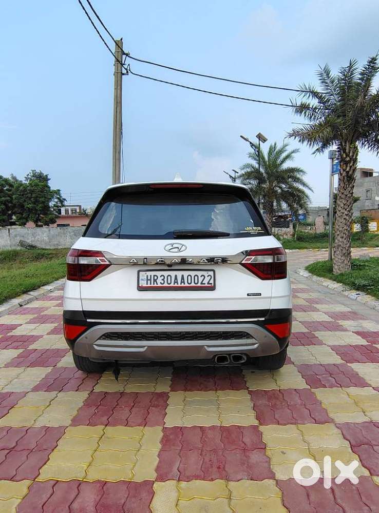 Hyundai Alcazar 1.5 Signature (o) Diesel At 7 Str, 2023, Diesel