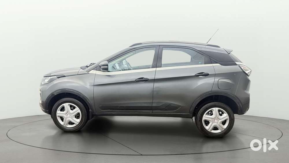 Tata Nexon 1.5 Revotorq Xma Amt, 2021, Petrol