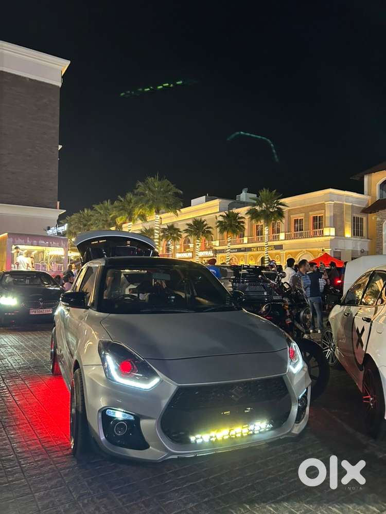 Swift Vxi Petrol 2023 Silver
