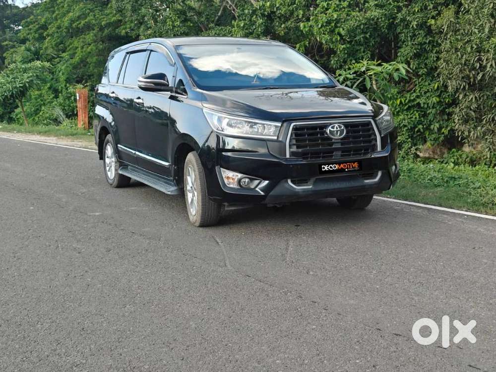 Toyota Innova Crysta [2020-ongoing] 2.4 Gx At 8 Str, 2024