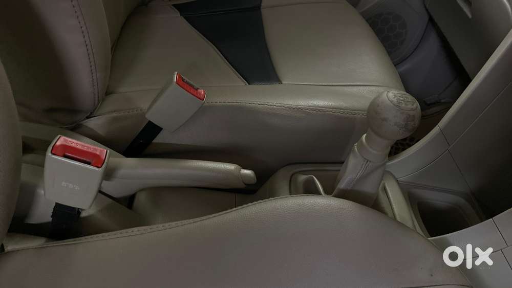 Maruti Suzuki Swift Dzire 1.2 Lxi (o), 2015, Petrol