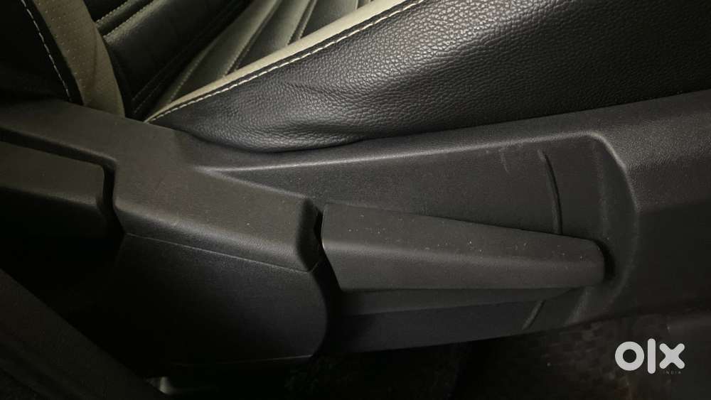 Nissan Magnite 1.0 Xv, 2023, Petrol