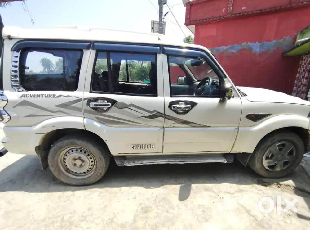 Mahindra Scorpio S4