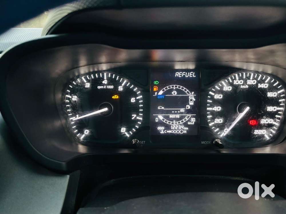 Tata Altroz Xz, 2022, Petrol