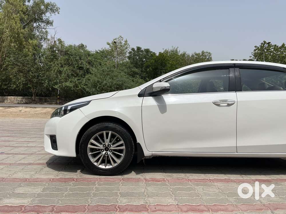 Toyota Corolla Altis 2013-2017 Vl At, 2016, Petrol