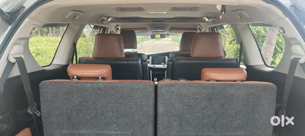 Toyota Innova Crysta 2.8z Automatic, 2017, Diesel