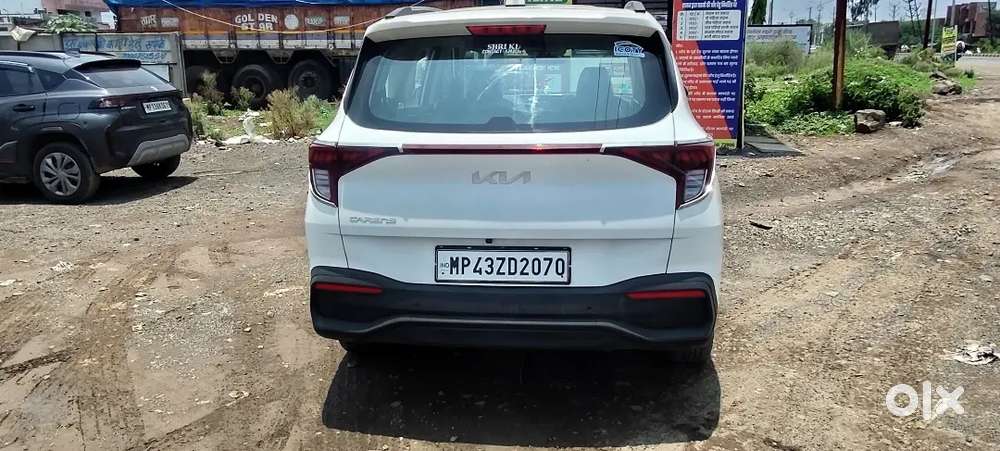 Kia Carens 1.5 Petrol Premium 2023