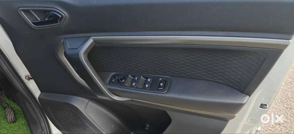 Renault Kiger (2021) 1.0 Rxz Mt Dual Tone