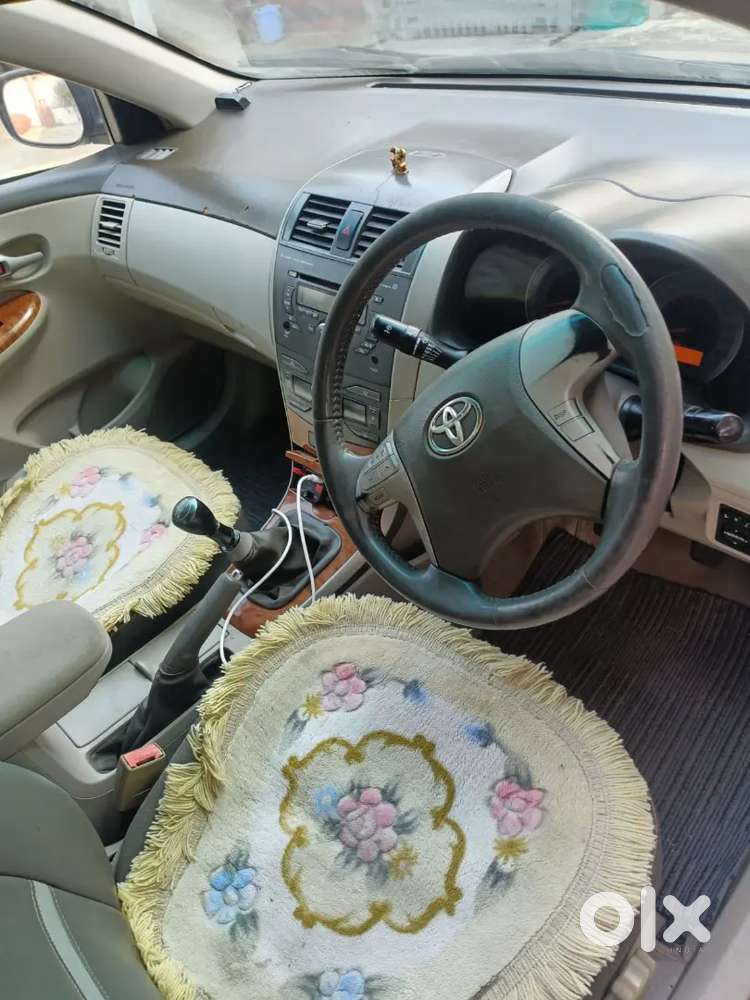 Toyota Corolla Altis 2010 Hybrid Year