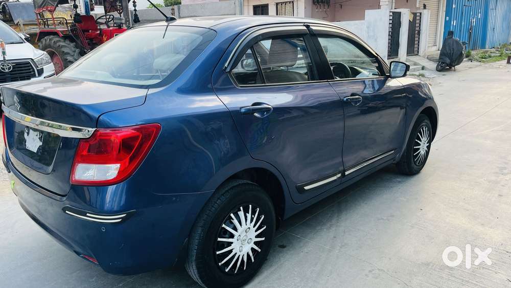 Maruti Suzuki Dzire 1.2 Vxi, 2022, Petrol
