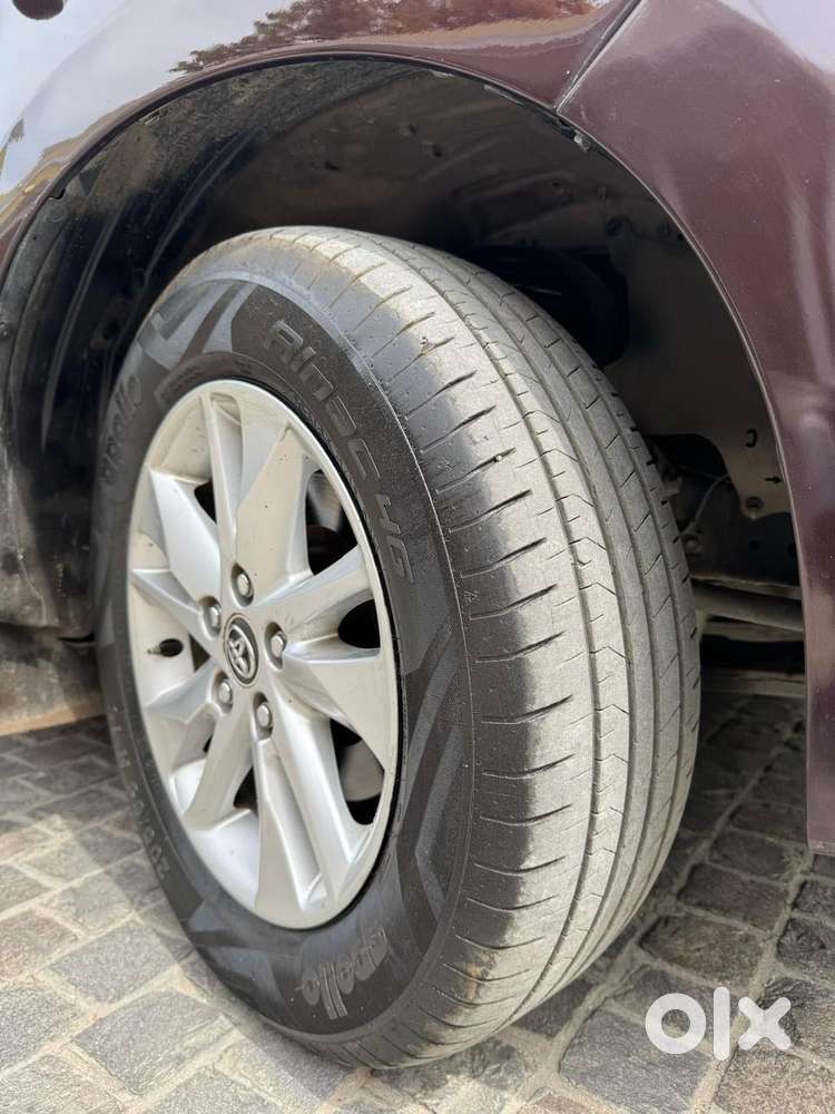 Toyota Innova Crysta [2020-ongoing] 2.4 Gx At 7 Str, 2017, Diesel