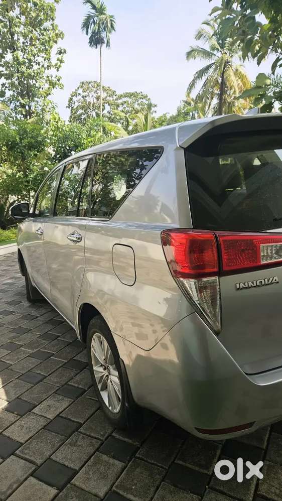 Toyota Innova Crysta 2.8 Z 2016 Diesel Automatic