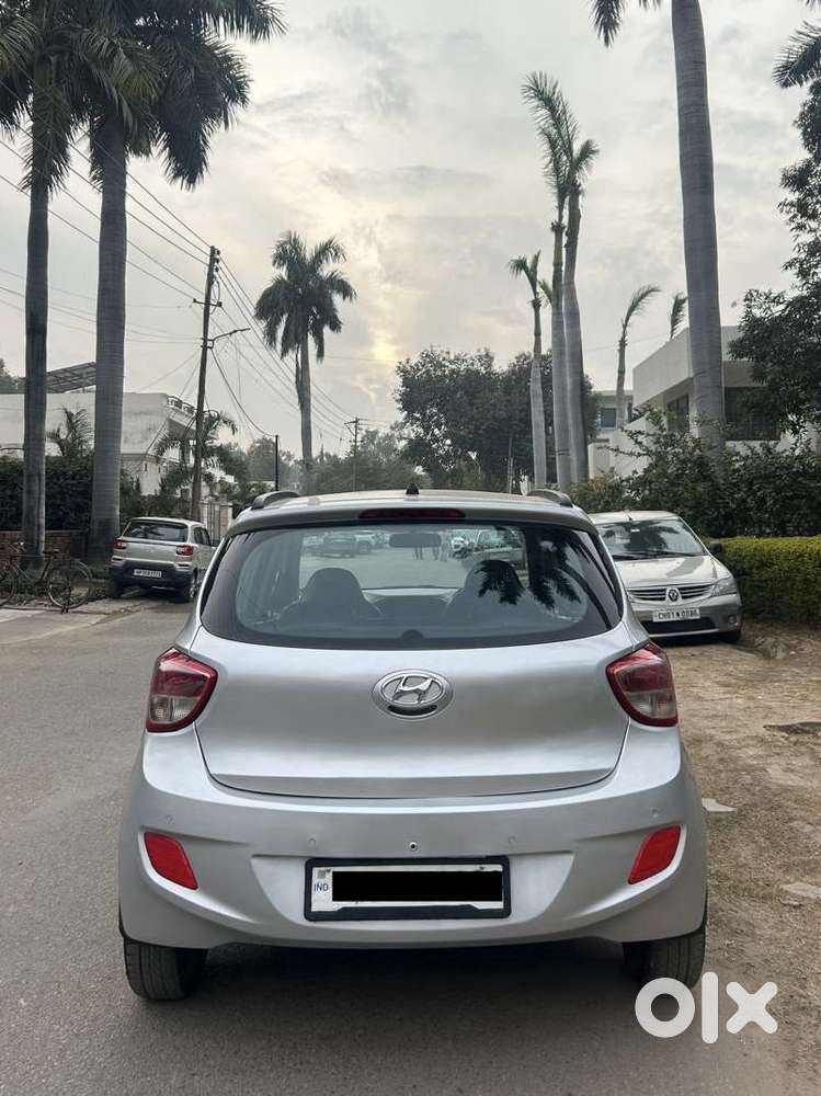 Hyundai Grand I10 Sportz, 2015, Petrol