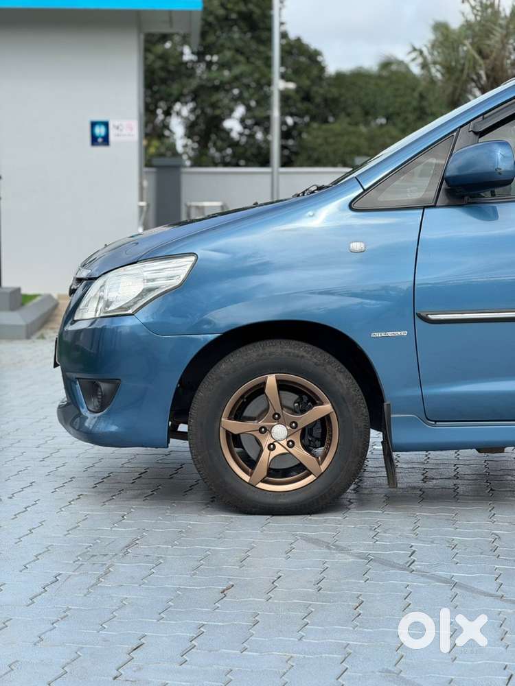 Toyota Innova Diesel 2012