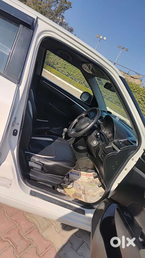 Maruti Suzuki Swift, 2017, Petrol