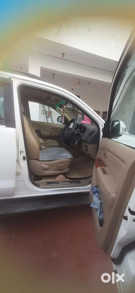 Toyota Fortuner 2011 Diesel 142000 Km Driven ( Vip Number)