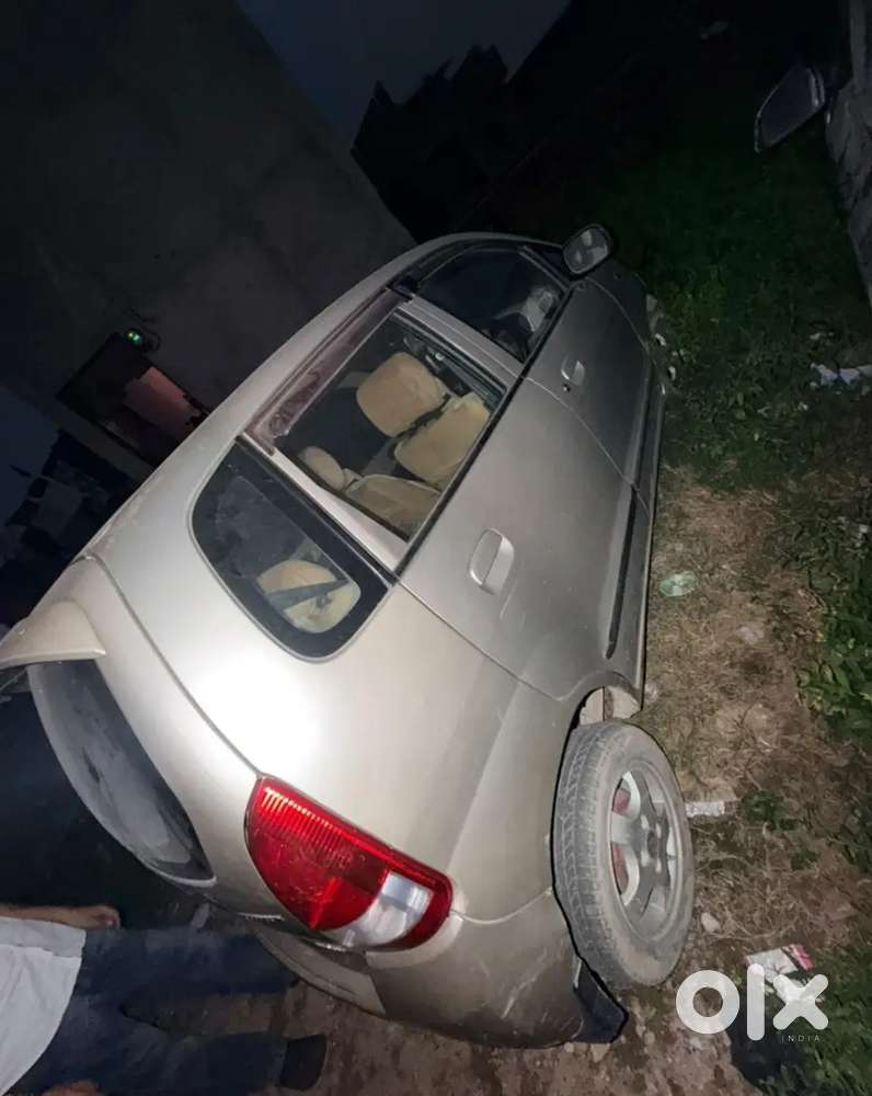 Maruti Suzuki Zen Estilo 2009