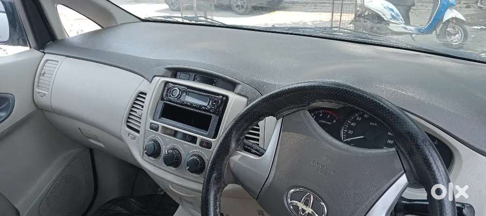 Toyota Innova 2013