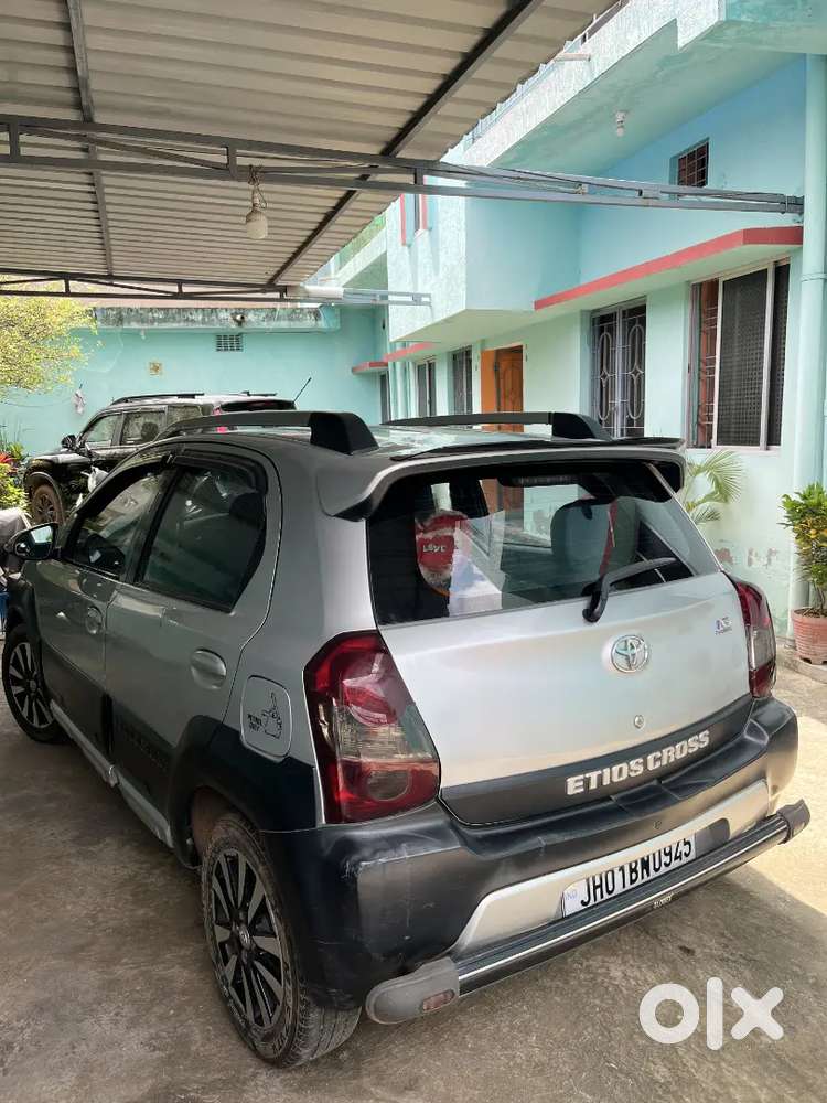 Toyota Etios Cross