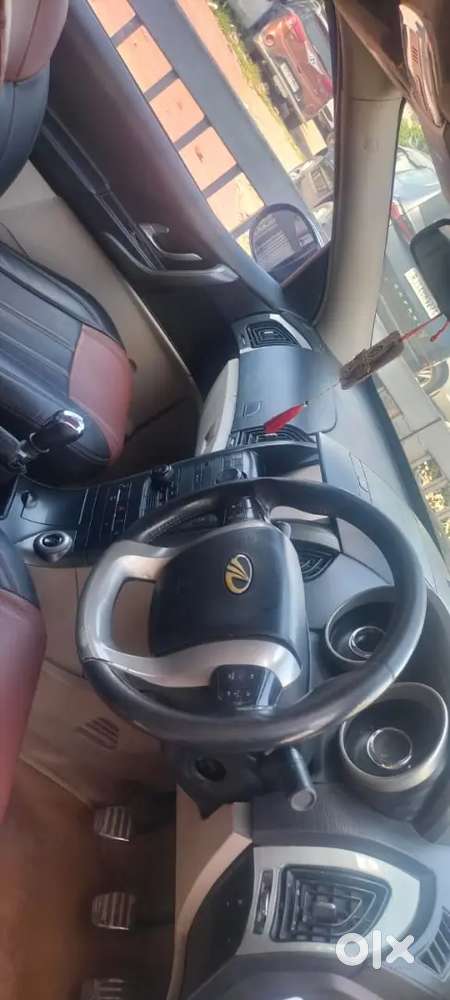 Mahindra Xuv500 2016