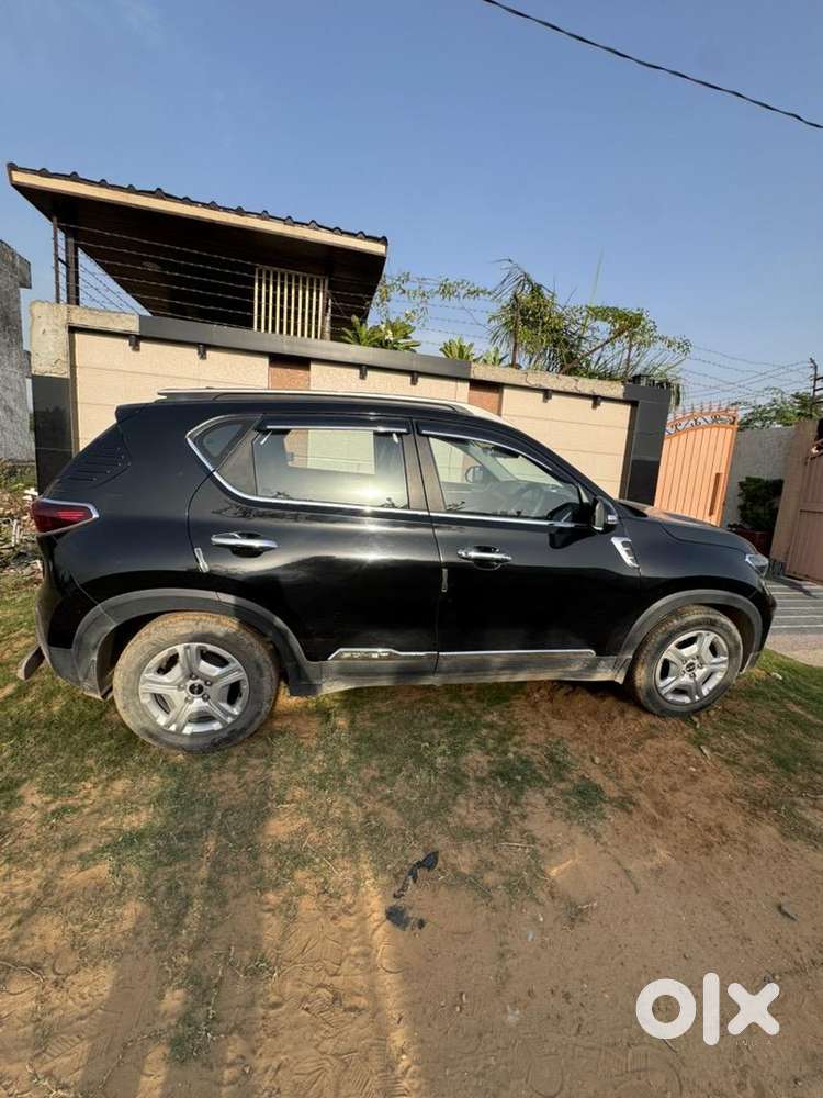 Kia Sonet 2023 Petrol Well Maintained