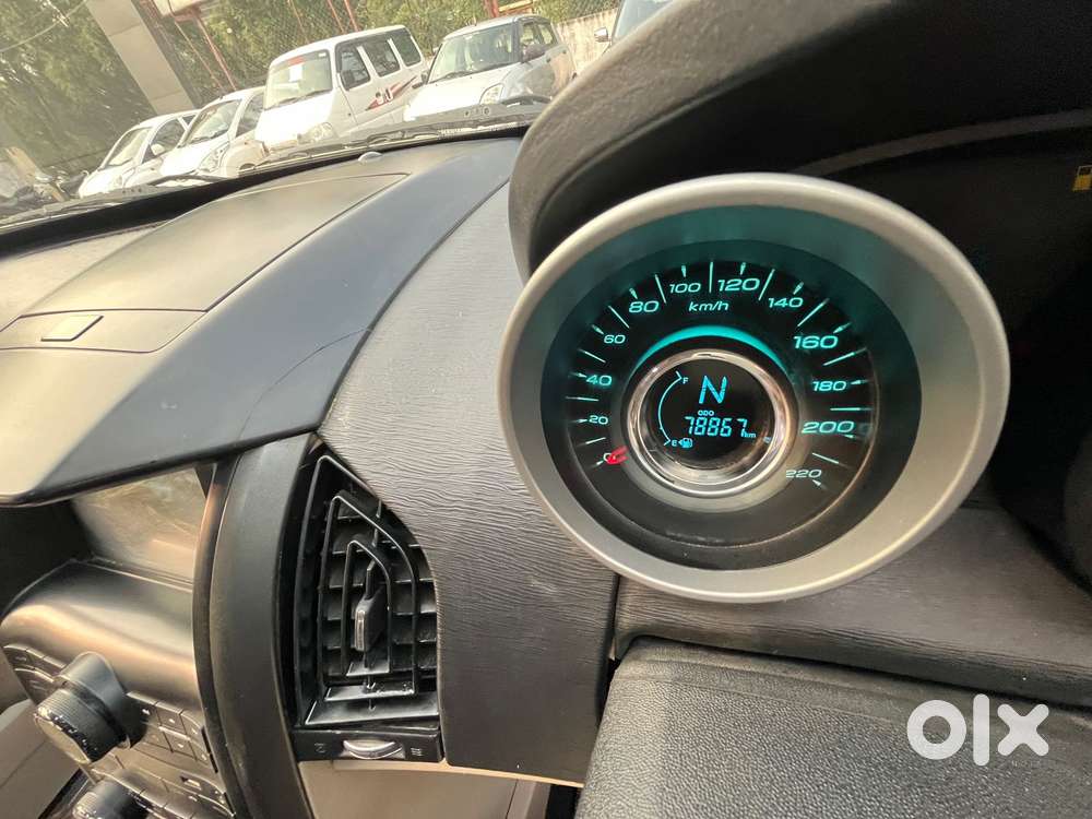 Mahindra Xuv500 W9, 2018, Diesel