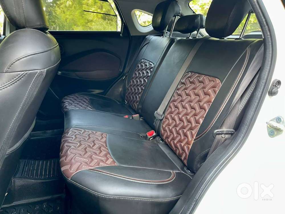 Maruti Suzuki Fronx Delta Plus 1.2 Ags, 2023, Petrol