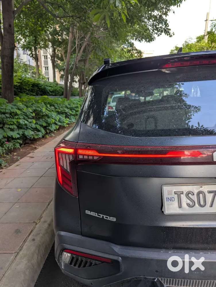 Almost New Kia Seltos 2023 Xline Petrol Automatic