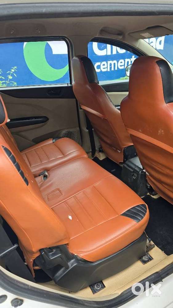 Renault Triber Rxt, 2020, Petrol