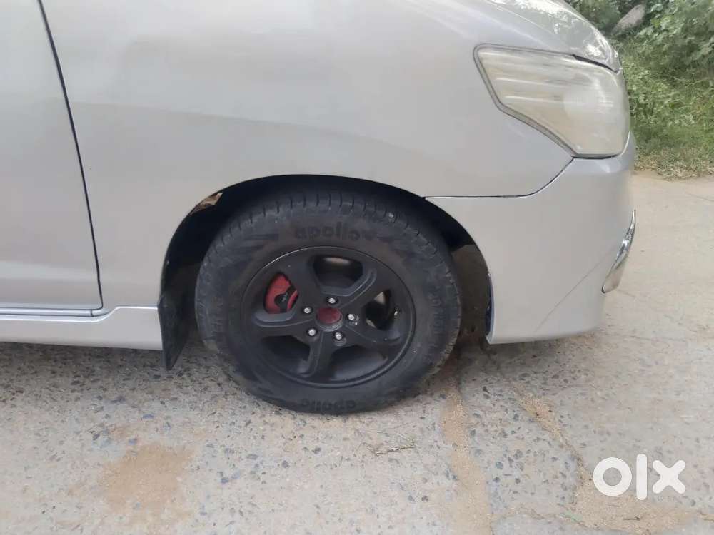 Toyota Innova 2.5 G 2014