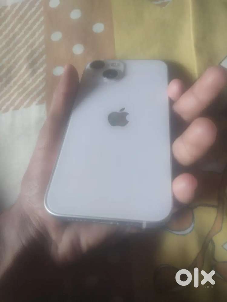 I phone 13  argent sell 6 months old