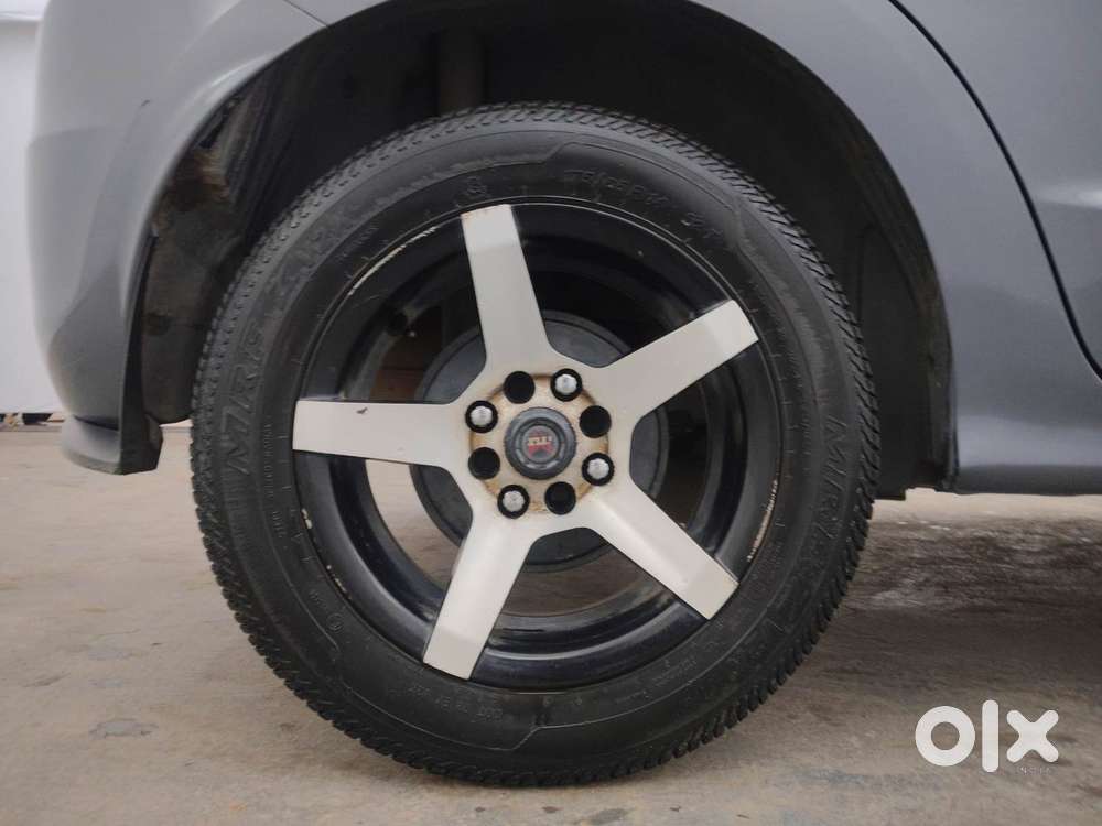 Ford Figo 2012-2015 Petrol Titanium, 2016, Petrol