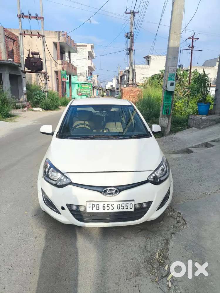 Hyundai I20 Crdi Magna 2012
