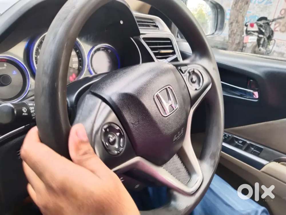 Nissan Terrano 2015 Diesel 215000 Km Driven