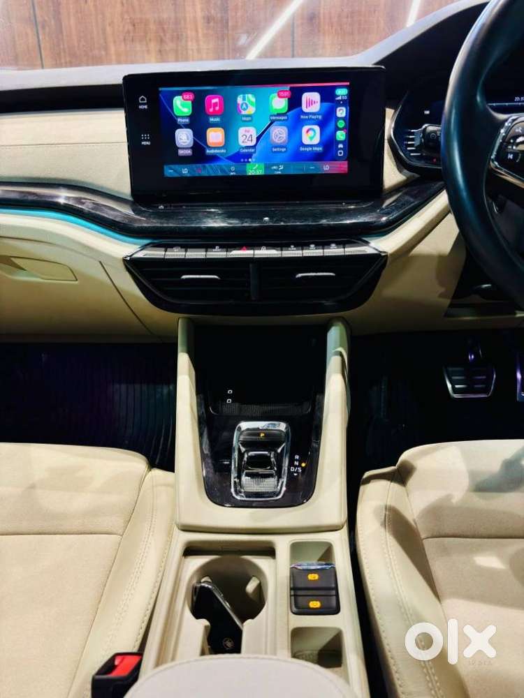 Skoda Octavia 2.0 L K Tsi At, 2023, Petrol