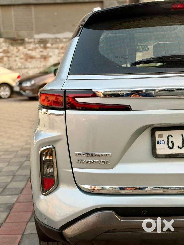 Toyota Urban Cruiser Hyryder 1.5 V Hybrid, 2023, Petrol