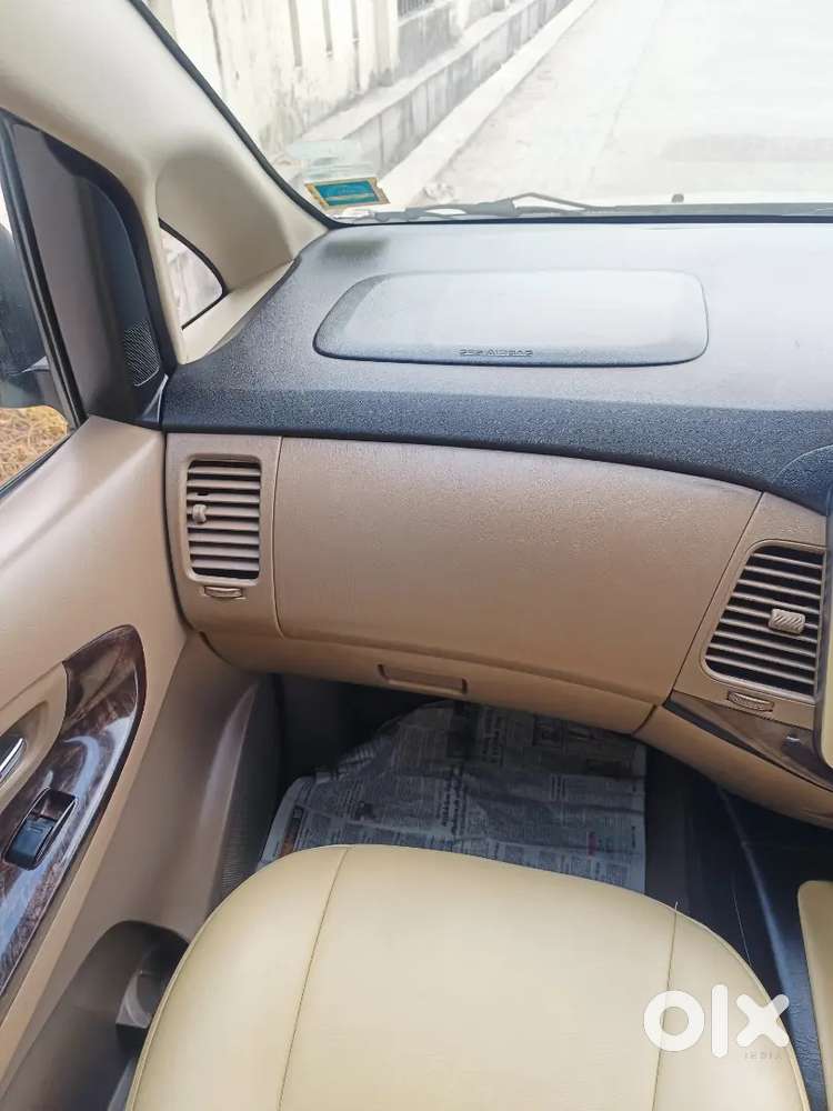 Toyota Innova Hycross 2015 Diesel 160000 Km Driven