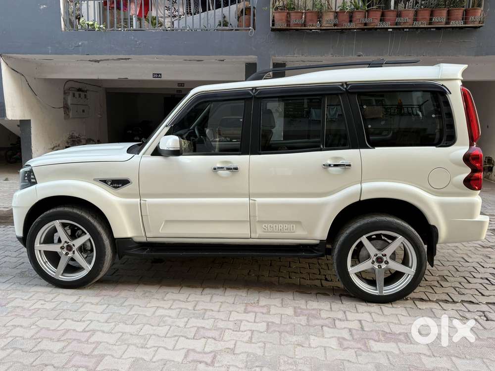 Mahindra Scorpio Classic 2.2 S 11 Mt 7 Cc, 2018, Diesel