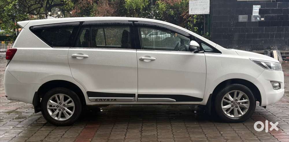 Toyota Innova Crysta 2.4 G Mt, 2020, Diesel