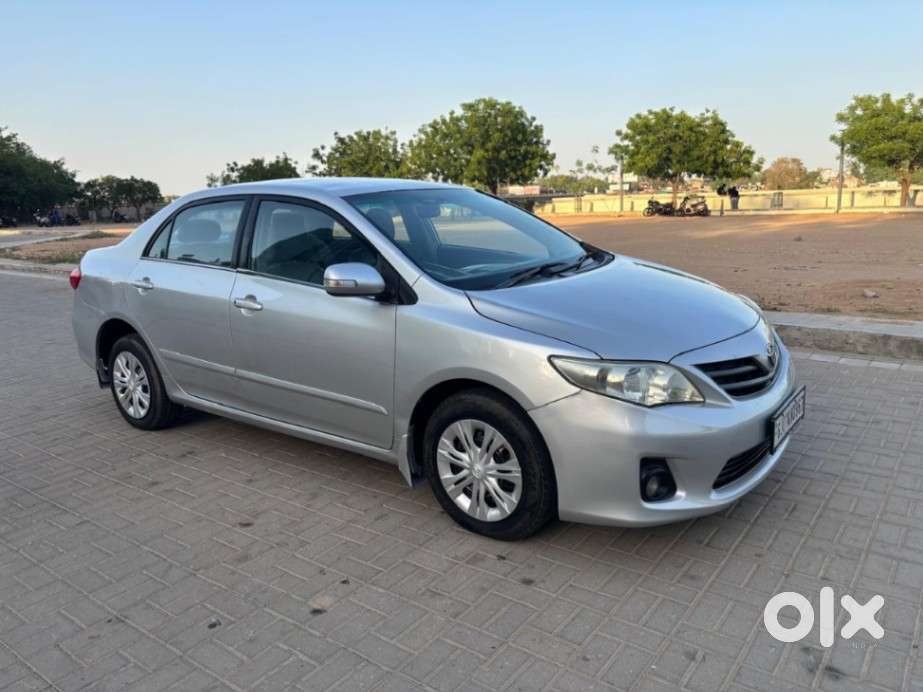 Toyota Corolla Altis [2008-2011] 1.8 J, 2011, Petrol