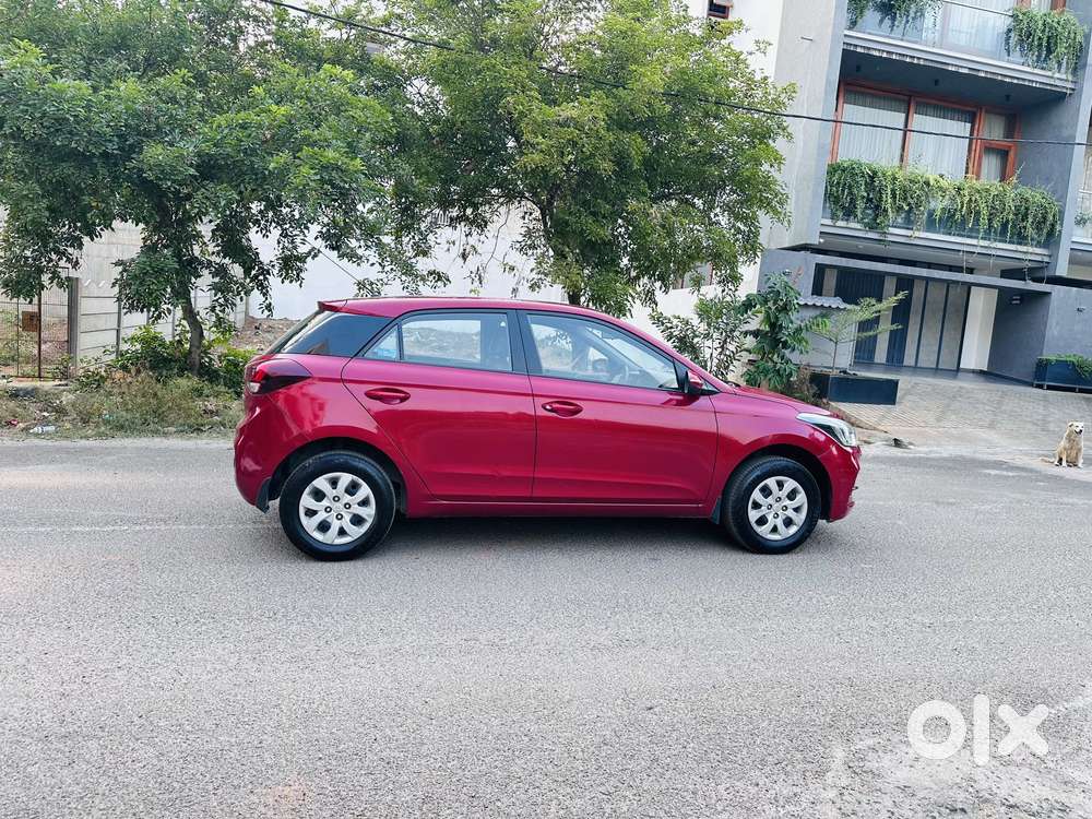 Hyundai I20 Sportz 1.2 Bs-iv, 2018, Petrol