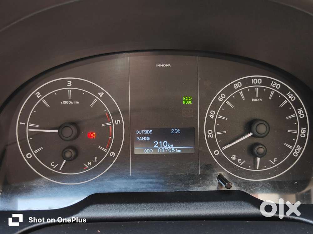 Toyota Innova Crysta [2020-ongoing] 2.4 Gx At 7 Str, 2022, Diesel