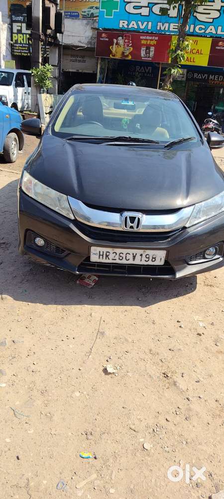 Honda City V At Sunroof I-vtec, 2016, Petrol