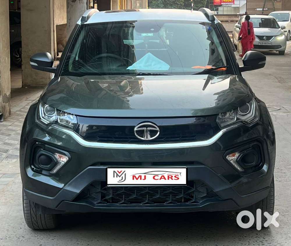 Tata Nexon 1.2 Revotron Xma Amt (s), 2021, Cng & Hybrids