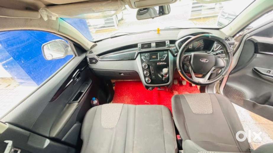 Mahindra Kuv 100 K8 5str, 2017, Petrol