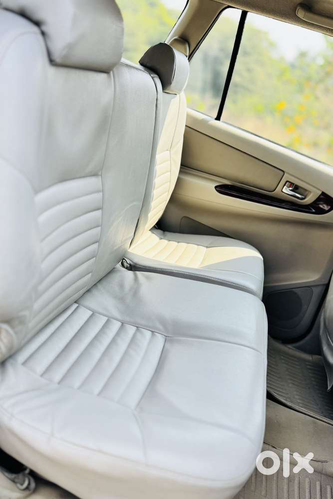 Toyota Innova 2.5 Vx 8 Seater Bs Iv, 2014, Diesel