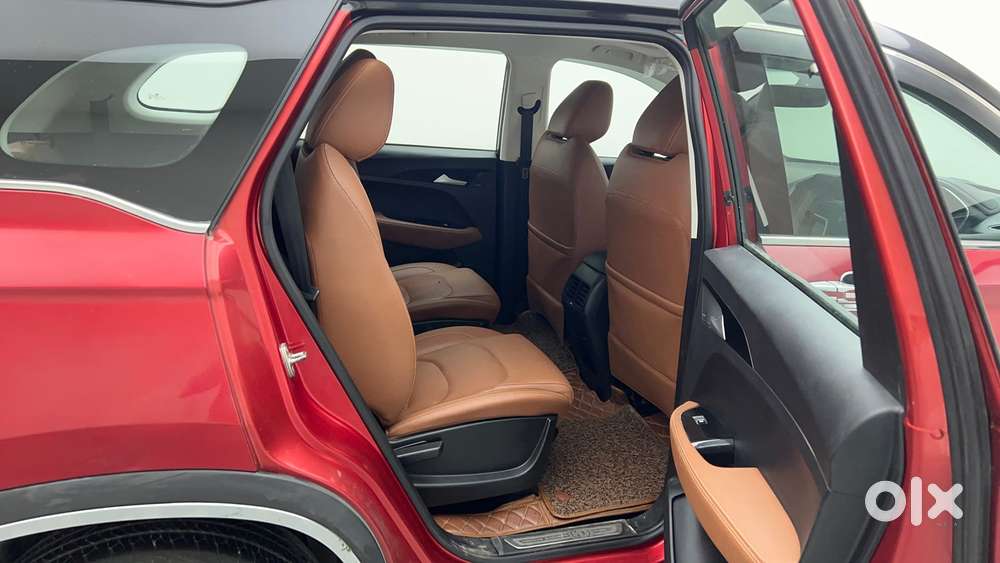 Mg Hector Plus 1.5 Sharp Turbo Cvt 6 Str, 2021, Petrol