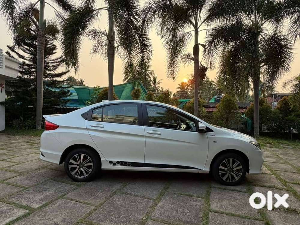 Honda City Pearl White In Excellent Condition