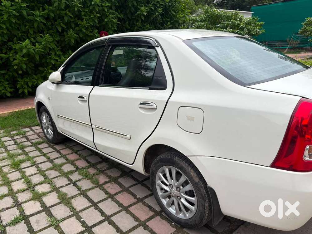 Car For Sale Toyota Etios 2011